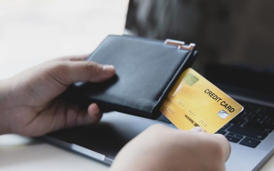 Why I Replaced My Wallet with a QR Code (And Haven’t Looked Back)